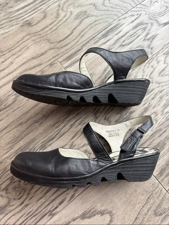 Fly London Black Leather Cross-Strap Slingback Mules - Picture 5 of 9